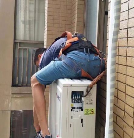 东兴空调移机